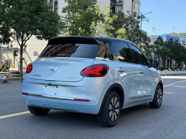 Wuling Bingo — Фото автомобиля 14