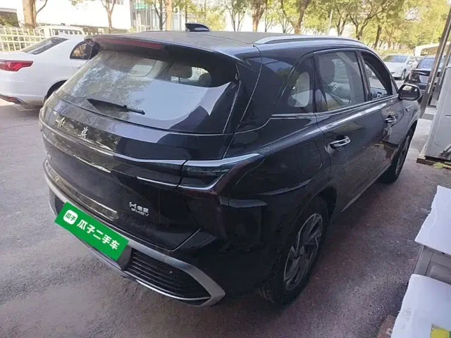 Hongqi HS3 PHEV — Фото автомобиля 6