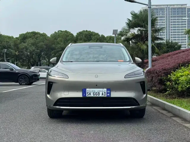Shangjie SUV — Фото автомобиля 3