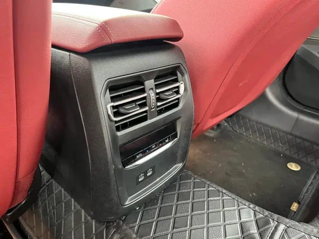 BMW 3 Series — Фото автомобиля 11
