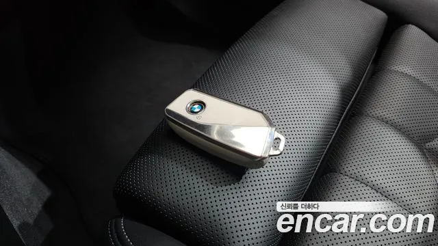 BMW 5 Series G60 — Фото автомобиля 23