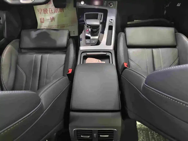 Audi Q5L — Фото автомобиля 9