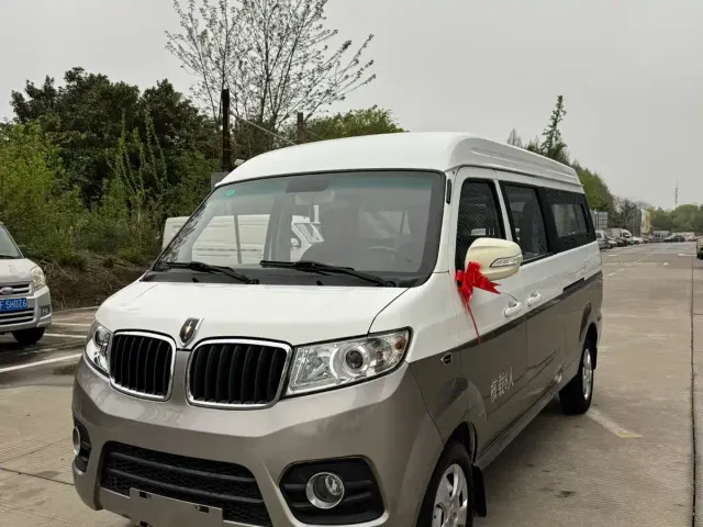 Фотография автомобиля — Jinbei New Hiace X30L