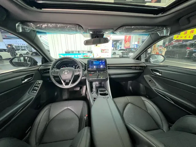Toyota Avalon — Фото автомобиля 5