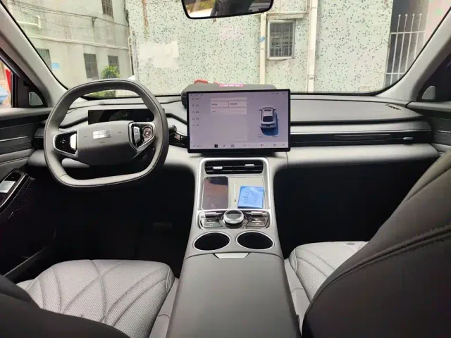 Geely Galaxy L6 — Фото автомобиля 12