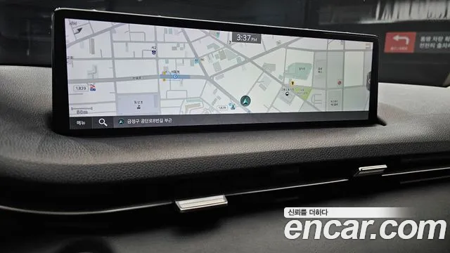Genesis GV70 2.5T Бензин AWD — Фото автомобиля 13