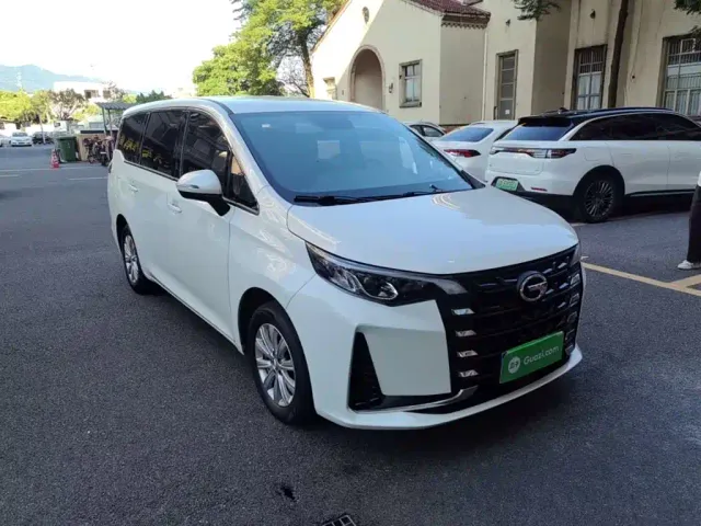 GAC Trumpchi M6 — Фото автомобиля 3