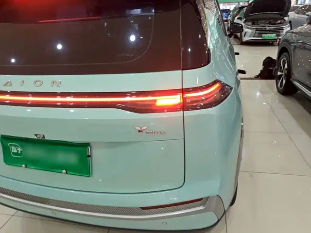 GAC Aion Y — Фото автомобиля 7