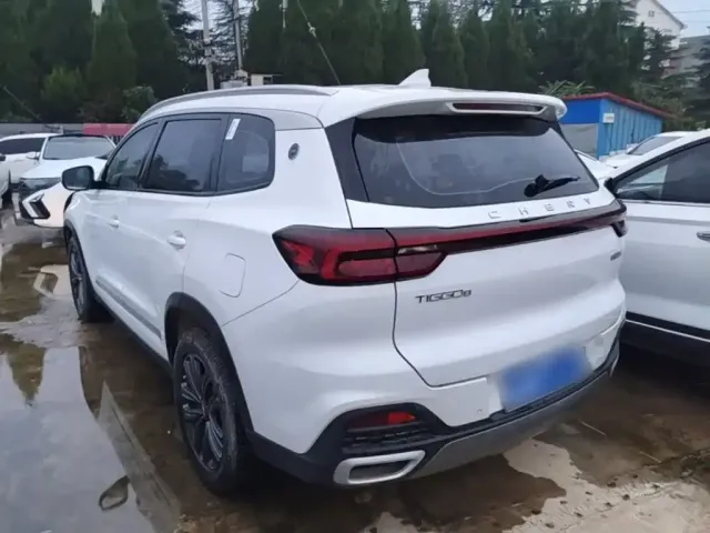 Chery Tiggo 8 — Фото автомобиля 4