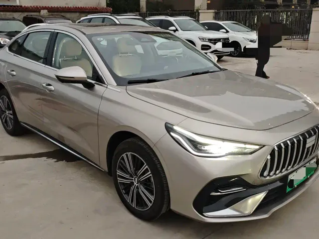 Geely Galaxy Stellar 6 — Фото автомобиля 3