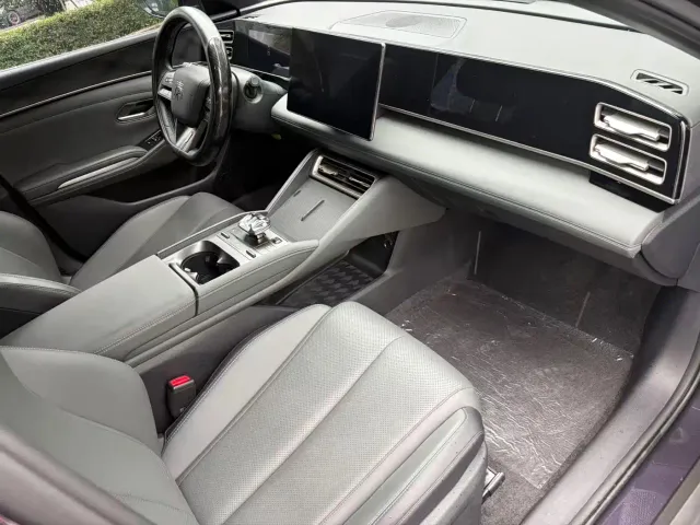 BYD Qin L — Фото автомобиля 15