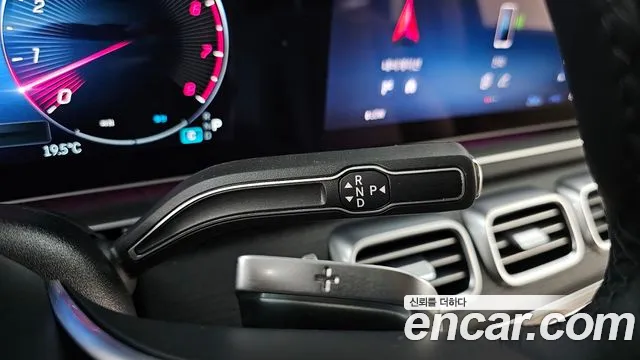 Mercedes-Benz GLE-Class — Фото автомобиля 9