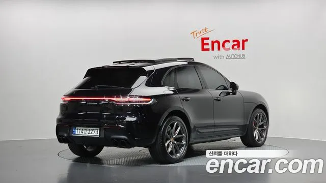 Porsche Macan — Фото автомобиля 2