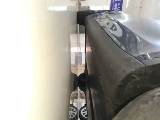 Tesla Model Y — Фото автомобиля 20