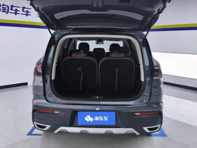 Geely Haoyue — Фото автомобиля 4