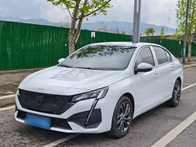 Peugeot 408 — Фото автомобиля 21