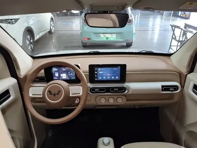 Wuling Hongguang Mini EV — Фото автомобиля 9