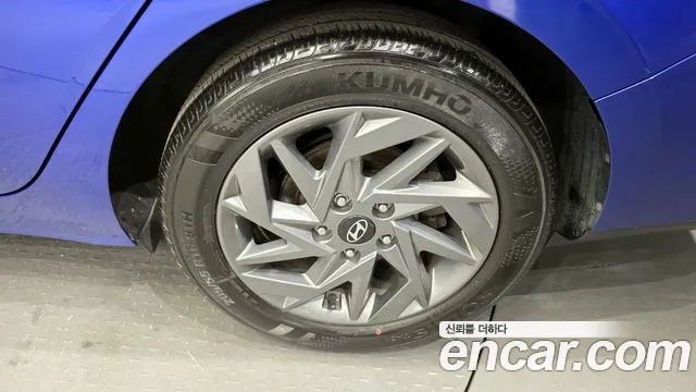 Hyundai AVANTE Новый Avante (CN7) — Фото автомобиля 21