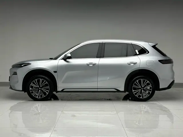 Geely Galaxy Starship 7 EM-i — Фото автомобиля 5