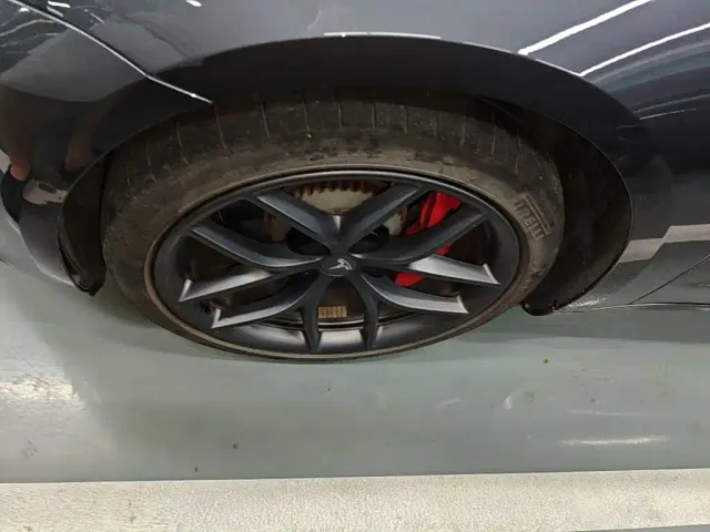 Tesla Model 3 — Фото автомобиля 22