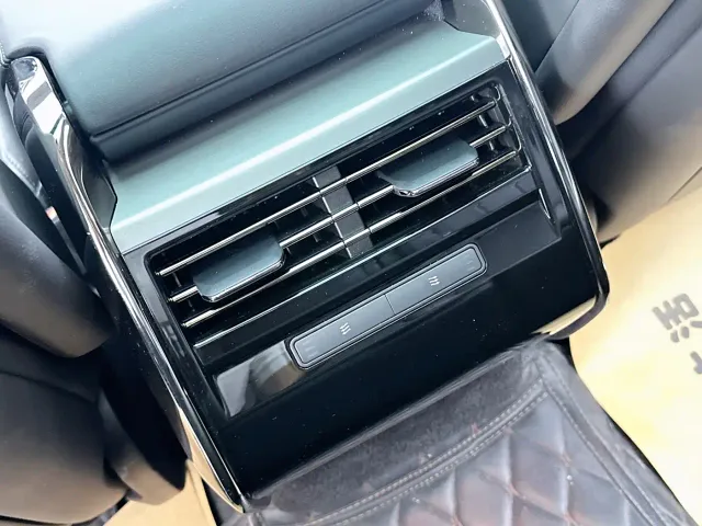 Land Rover Range Rover Sport — Фото автомобиля 9