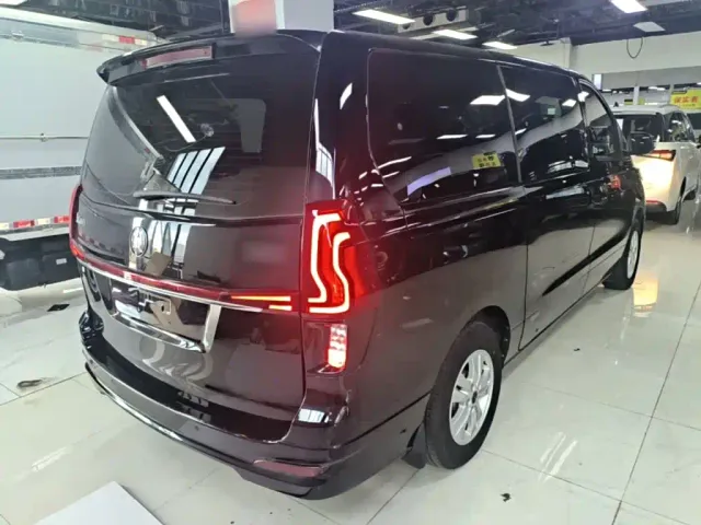 Forthing Fengxing M7 — Фото автомобиля 6