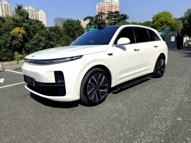 Фотография автомобиля — Li Auto L7
