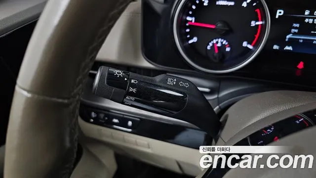 Kia Canival Carnival 4 поколение 11 мест Prestige — Фото автомобиля 17