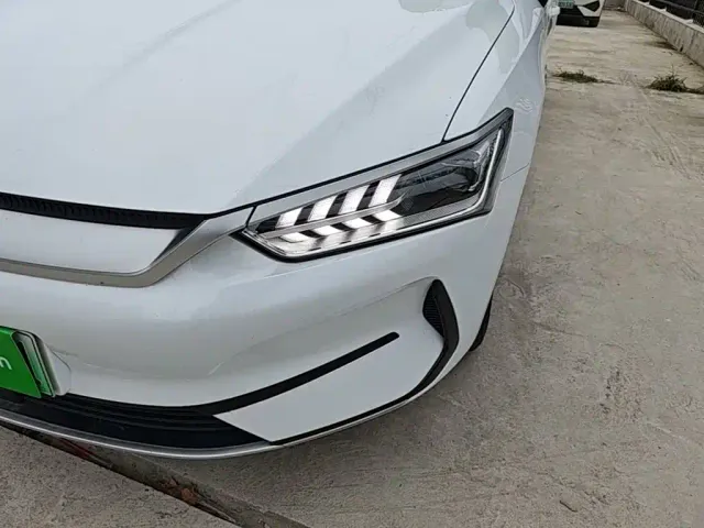 BYD Qin PLUS — Фото автомобиля 23