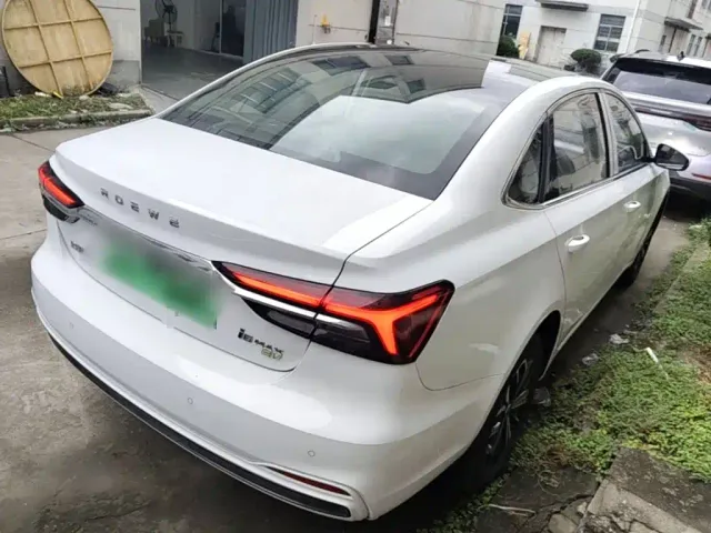 Roewe i6 MAX EV — Фото автомобиля 6