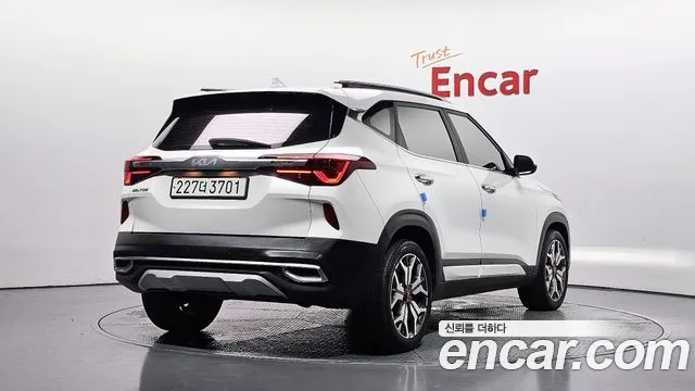 Kia Seltos Seltos Бензин 1.6 турбо 2WD — Фото автомобиля 2