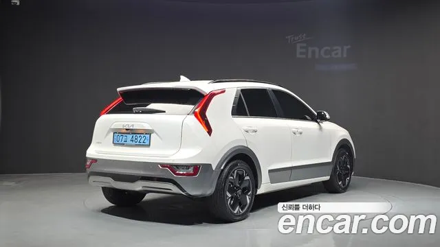 Kia Niro Niro (New) — Фото автомобиля 2