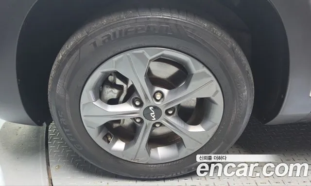 Kia Seltos — Фото автомобиля 5