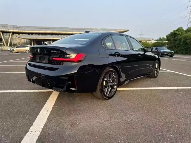 BMW 3 Series — Фото автомобиля 5