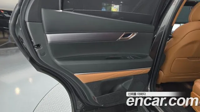 Genesis GV80 2.5T Бензин AWD — Фото автомобиля 25