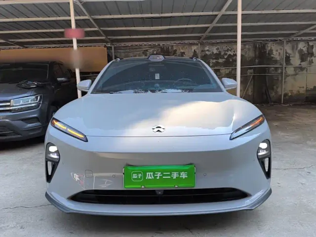 Nio ET5 Touring — Фото автомобиля 2