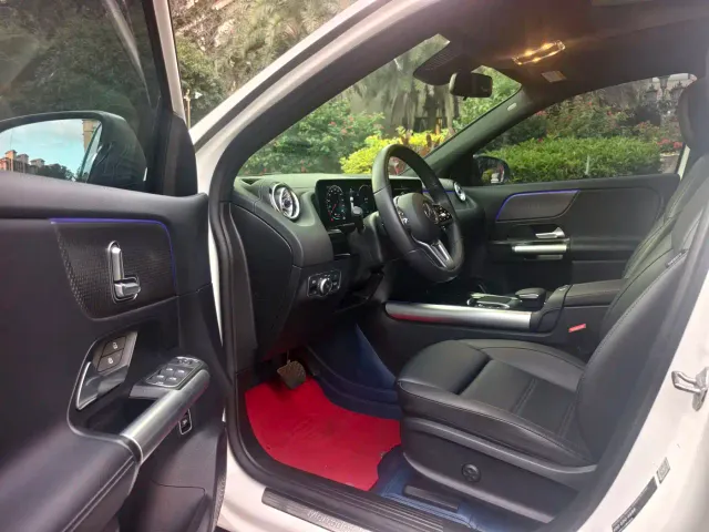 Mercedes-Benz EQA — Фото автомобиля 8