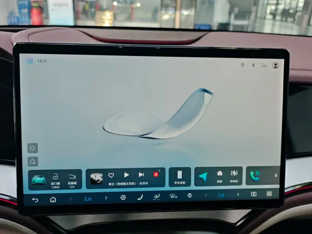 BYD Seal 07 DM-i — Фото автомобиля 15