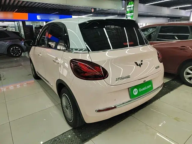 Wuling Bingo — Фото автомобиля 4