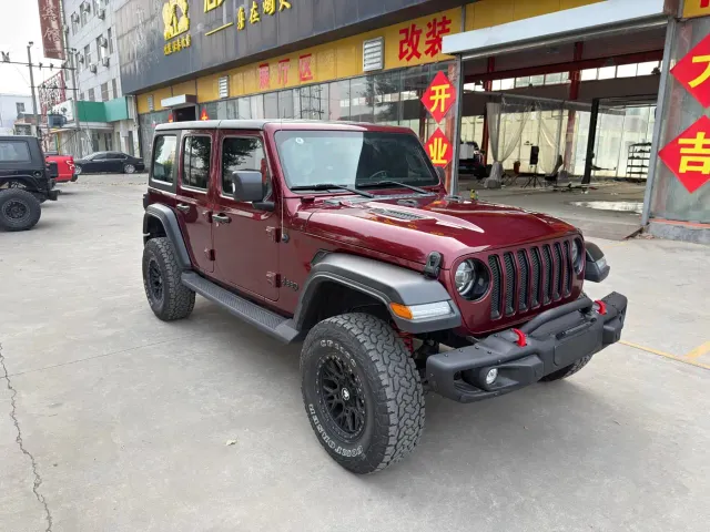 Фотография автомобиля — Jeep Wrangler