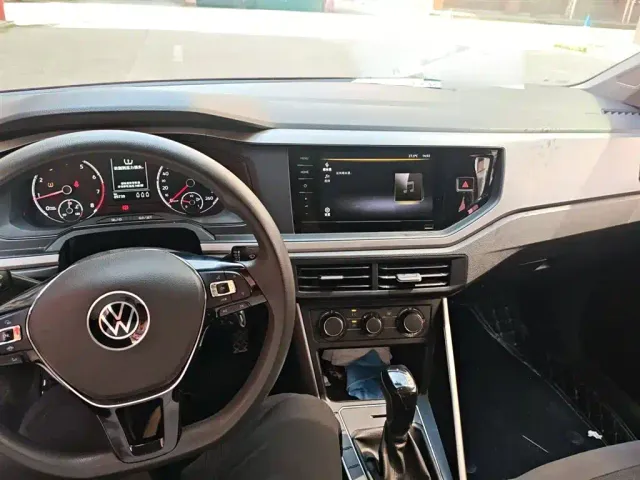 Volkswagen Polo — Фото автомобиля 9
