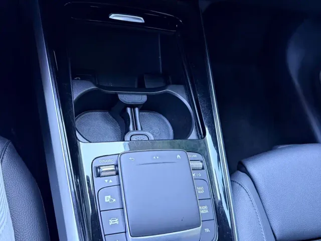 Mercedes-Benz GLB-Class — Фото автомобиля 15