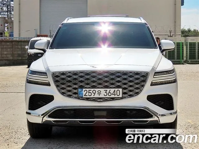 Фотография автомобиля — Genesis GV80