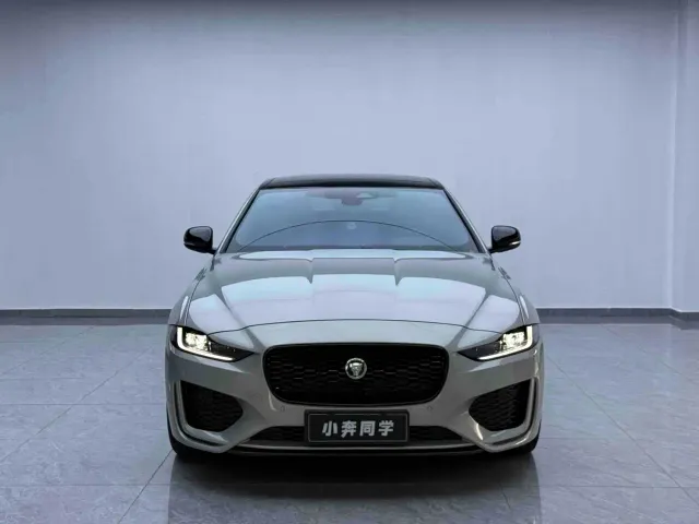 Jaguar XEL — Фото автомобиля 2