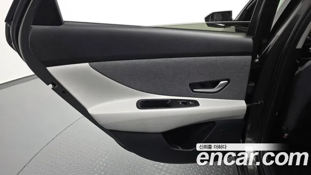 Hyundai Avante CN7 — Фото автомобиля 14