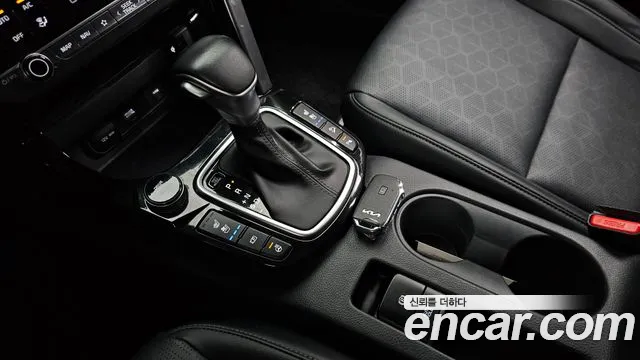 Kia Seltos New — Фото автомобиля 12