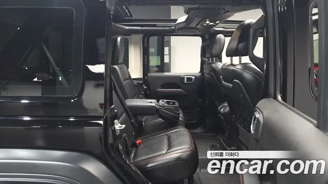 Jeep Wrangler JL — Фото автомобиля 10