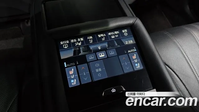 Lexus LS — Фото автомобиля 23