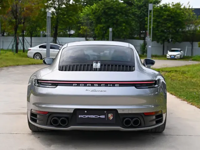 Porsche 911 — Фото автомобиля 5
