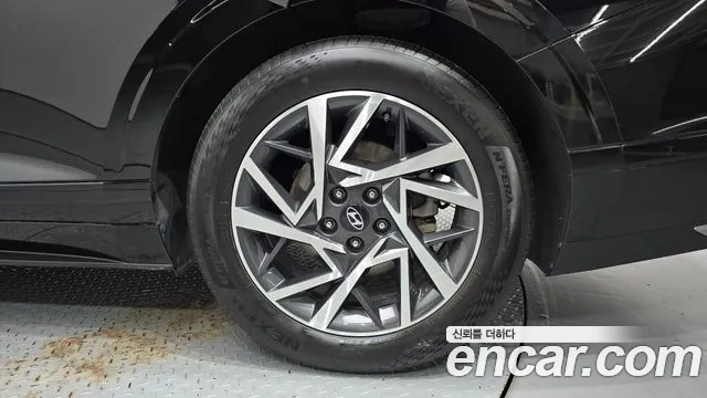 Hyundai Grandeur GN7 — Фото автомобиля 6